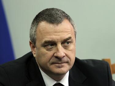 Йовчев: Непрекъснато някой си измива ръцете с друг