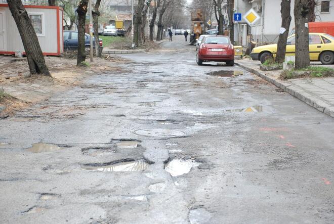 Започна реконструкцията на бургарската ул. „Цар Калоян”