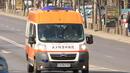 Кола без шофьор влетя в сграда във Варна
