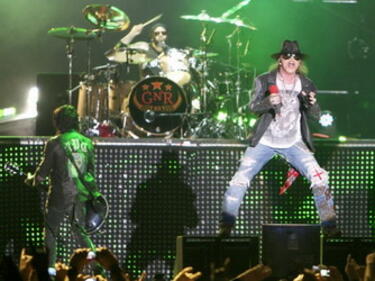 Рок динозаврите Guns N' Roses се завръщат