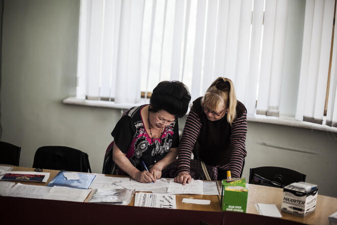 Референдумът в Украйна започна по-рано