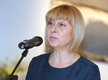 Клисарова: Повече младежи ще имат възможността да учат в чужбина 
