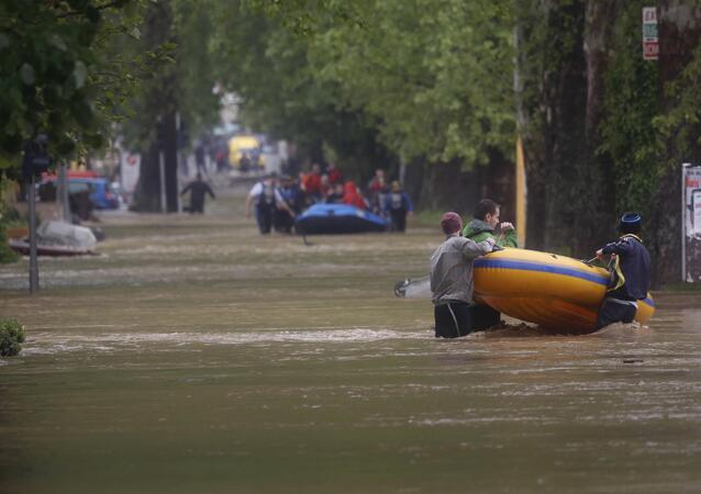 Сърбия е под вода (СНИМКИ)