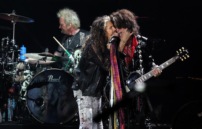 Рок динозаврите Aerosmith разтърсиха стадион Локомотив (СНИМКИ)