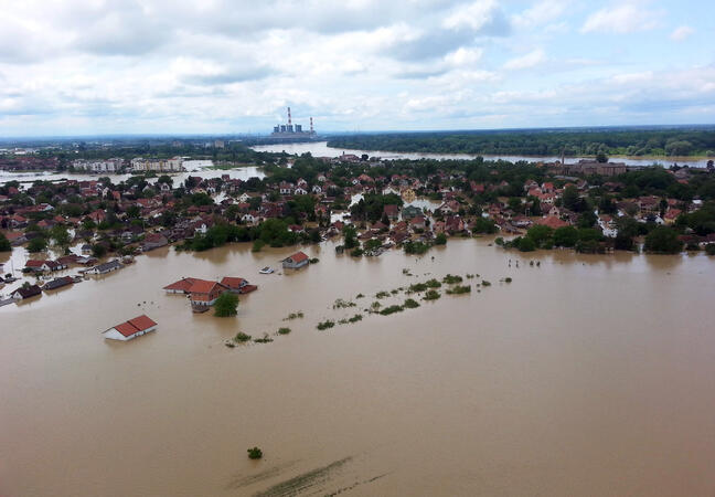 Западните Балкани под вода – десетки жертви, хиляди евакуирани