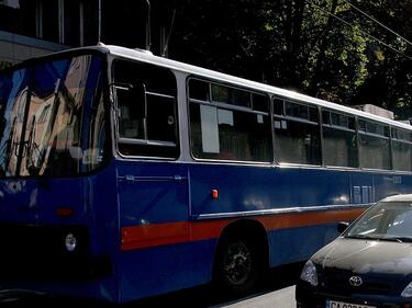 Бургазлии казват "Сбогом" на най-стария тролейбус и "Здравей" на най-новия