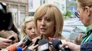 Манолова се радва на феновете си във Facebook, имала нужда от тях