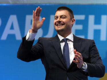 Бареков ще инициира подписка за нов вот на недоверие към правителството