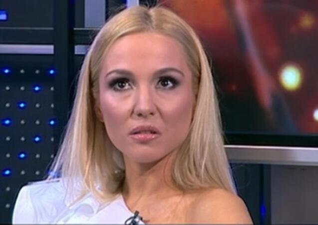 Помните ли тази фолк певица (СНИМКИ)