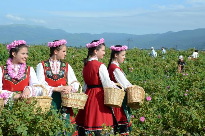 Казанлък отбеляза празника на розата (СНИМКИ)