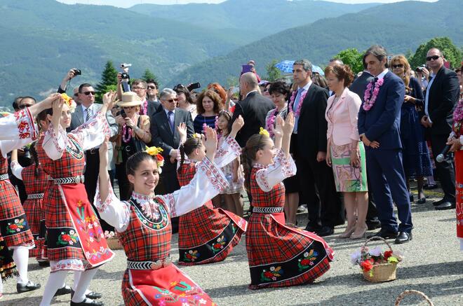 Казанлък отбеляза празника на розата (СНИМКИ)