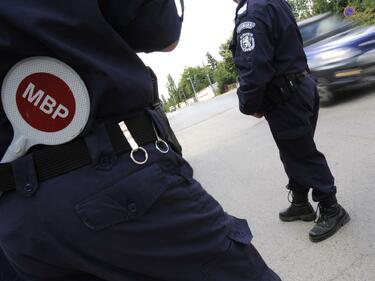 Футболен мач блокира центъра на София