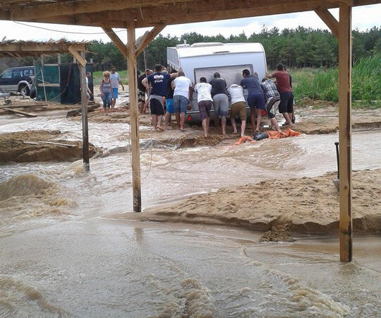 Сатовча бедства, а „Смокиня“ остана без плаж, след поройните дъждове
