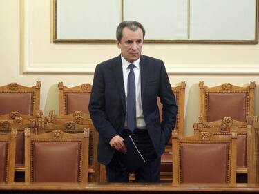 Орешарски: Tова правителство е програмирано да бъде буфер