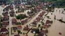 Дарения ще изправят Сърбия след катастрофалните наводнения 
