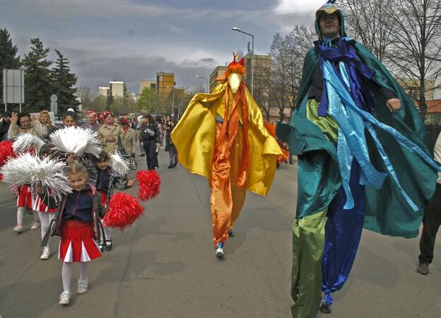 "Свали си сивите дрехи" в Студентски град
