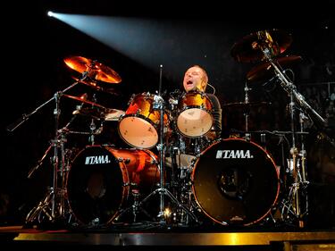 Кой даде стимул на барабаниста на Metallica да откаже кокаина? 