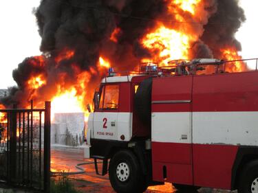 Огнен ад в текстилна фабрика в Турция 
