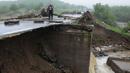 Мостът в село Първенец е сред срутване, чака се помощ от държавата 