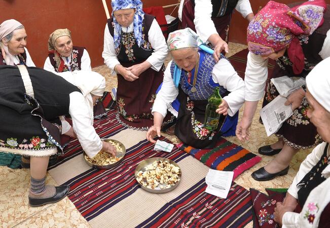 Борба между баби за здраве