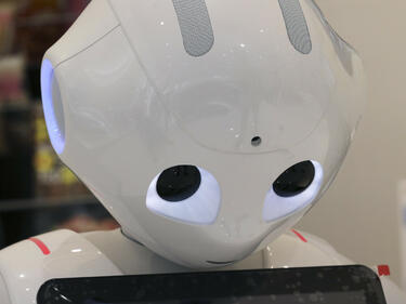 Роботите самостоятелно ще опознават света чрез робомозък