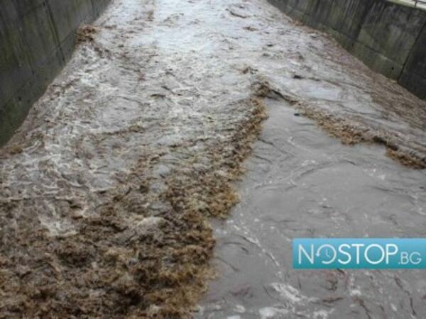 Луда Яна се разбунтува и преля