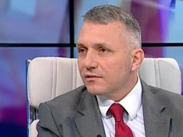 Адвокат Хаджигенов: Няма съд, който да задържи Цветан Василев