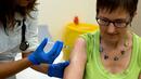 За първи път изпитаха ваксина срещу ебола върху човек