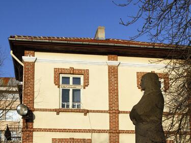 Отварят след 20 г. отново къщата-музей "Баба Тонка"