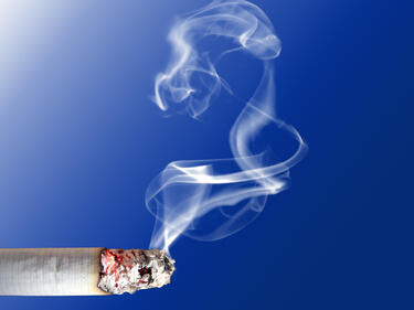 Незагасена цигара опразни цял мол в Бургас