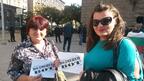 Изборите свършиха, недоволството продължава – десетки протестират пред ЦИК