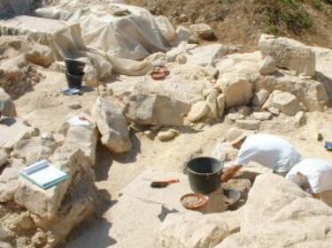 Археолози откриха монетно съкровище в Созопол