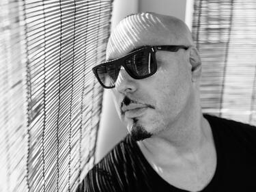 ROGER SANCHEZ: Обичам енергията на почитателите ми от България