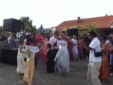 Пазарджик забранява ромските сватби 