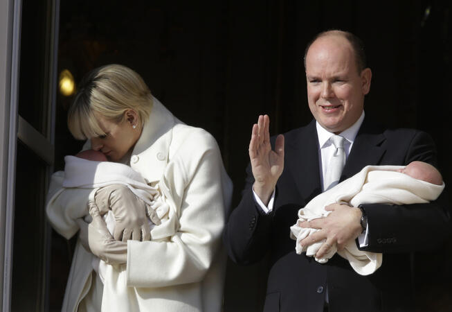 Показаха за първи път новите принц и принцеса на Монако (СНИМКИ) 
