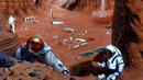Curiosity с нова цел - изследва кратер на Марс
