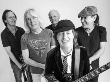 AC/DC тръгва на турне с нов барабанист 