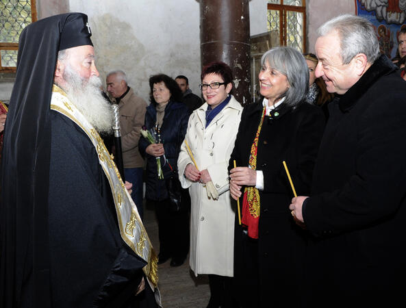 &nbsp;
Вицепрезидентът Маргарита Попова присъства в храма &bdquo;Успение Богородично&ldquo; на панихидата , отслужена от Ловчанския митрополит Гавриил по повод 142 години от гибелта на Апостола.&nbsp;