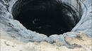 Мистериозни кратери в Сибир никнат като гъби