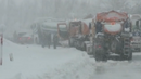 Стотици са без ток, обстановката в страната се усложнява заради снега и вятъра