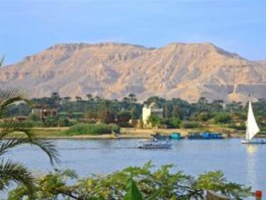 Очаква се туристите да започнат пак да пътуват към Египет