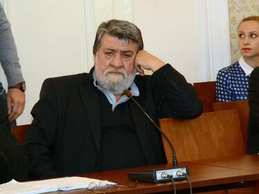 Вежди Рашидов се отказа да става академик