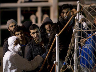 Още един кораб с мигранти потъва в Средиземно море