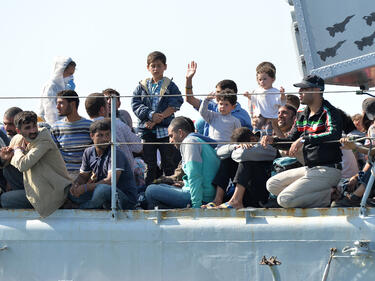Военна операция в Либия срещу нелегалния трафик на имигранти?