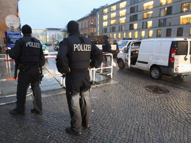 Чешката полиция задържа 3-ма българи за тероризъм