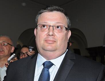 Цацаров отсече: Няма да подам оставка