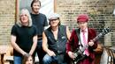 Барабанистът на AC/DC е арестуван отново