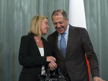 Могерини: Възможно е Русия да си върне позициите в международната общност