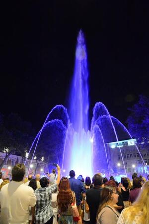 Борисов откри нов фонтан във Варна: Ще пее и ще пресъздава 2000 цветови комбинации