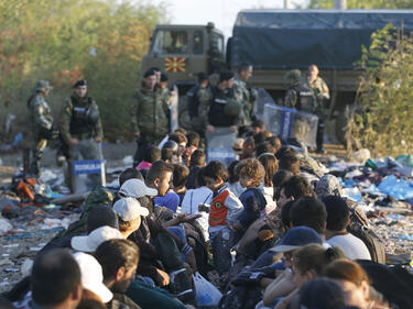 Хеликоптери облитат границата ни с Македония, няма опити за нелегално преминаване